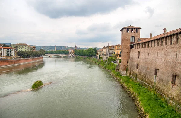 Utsikt Över Adige Floden Vid Staden Verona Italien — Stockfoto