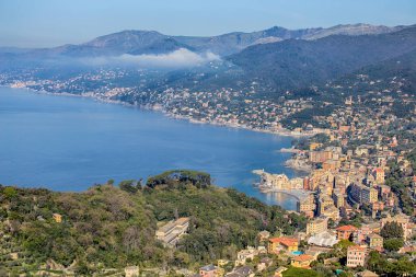 Camogli şehir, Genoa (Genova) il, Ligurian riviera, Akdeniz kıyılarında, İtalya havadan görünümü
