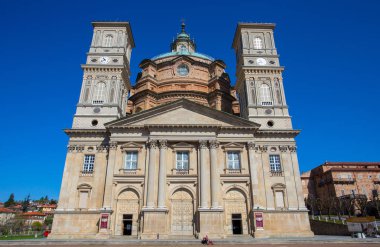  Vicoforte Sanctuary, Cuneo eyaletinde, Piemonte, İtalya, dünyanın en büyük eliptik kubbe.