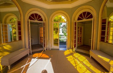 Cenova, (Genova), 28 Nisan 2017 - Flora, içeri geçip, Villa Durazzo - Pallavicini Cenova Pegli, İtalya içinde bahçeleri