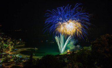 Recco, İtalya için güzel ve piroteknik havai fişek / Fireworks uygulamasında Recco, Genoa, İtalya