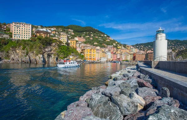 Camogli Italië Mei 2017 Uitzicht Stad Van Camogl Met Vuurtoren — Stockfoto