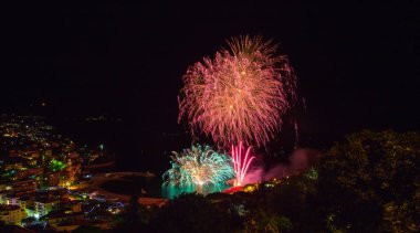 Recco, İtalya için güzel ve piroteknik havai fişek / Fireworks uygulamasında Recco, Genoa, İtalya