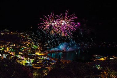 Recco, İtalya için güzel ve piroteknik havai fişek / Fireworks uygulamasında Recco, Genoa, İtalya