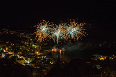 Recco, İtalya için güzel ve piroteknik havai fişek / Fireworks uygulamasında Recco, Genoa, İtalya