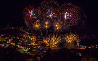 Recco, İtalya için güzel ve piroteknik havai fişek / Fireworks uygulamasında Recco, Genoa, İtalya