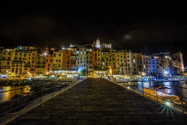 スペツィア テッレ近く夜 小さな港でポルトヴェーネレイタリア — ストック写真