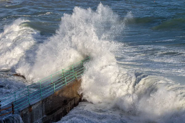 Rough Sea Waves Crashing Pier Mediterranean Sea Ligurian Coast Italy — Stock Photo, Image