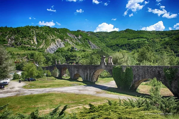 Vista Del Antiguo Puente Medieval Llamado Ponte Del Diavolo Ponte — Foto de Stock