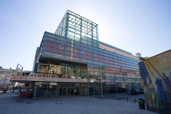 Cenova, İtalya, 5 Nisan 2018 - görünümü Galata, Genoa, İtalya (Museo del Mare), Deniz Müzesi.