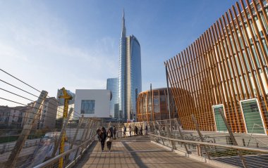Milan, İtalya, 11 Kasım 2017 - Unicredit görünümü kule, Garibaldi yakınındaki 