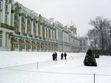 Tsarskoye Selo, Rusya, 5 Ocak 2005 - Tsarskoye Selo (Puşkin), Saint Petersburg, Rusya Federasyonu, kışın The Catherine Palace.