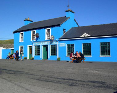 Fanore, Co. Clare, İrlanda - o Donohue'nın mavi pub '. Burren bir dönüm noktası.