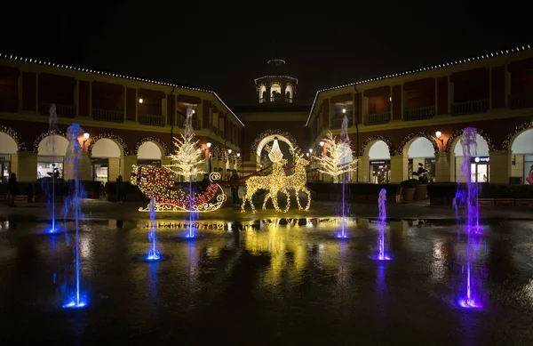 Milão Itália Dezembro 2018 Shopping Center Serravalle Outlet Nos Dias — Fotografia de Stock