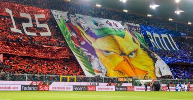 Cenova, İtalya, Kasım, 25. 2018 - Crowdy, Cenova Luigi Ferraris Stadyumu'nda, Cenova Kriket ve Futbol kulübü 1893 bir futbol maçı sırasında duruyor, (Genova) İtalya.