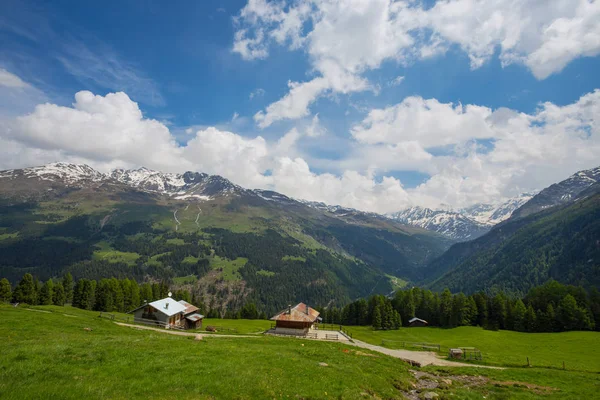 Vista Desfiladeiro Gavia Desfiladeiro Alpino Dos Alpes Renânia Sul Marcando — Fotografia de Stock