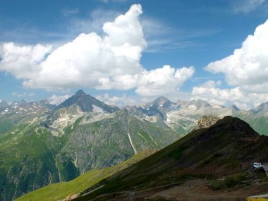 dağ manzaraları Elbrus çevresinde