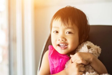 sevimli küçük kız portresi