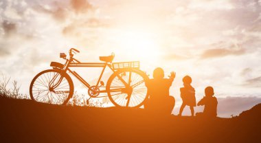 Motorcu aile siluet baba ve oğul