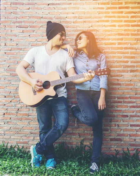 Young Hipster Man Playing Guitar Relaxing His Holiday Enjoy Natural — Stock Photo, Image