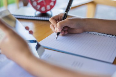 Not arka planı için yazma el