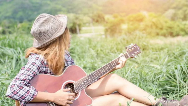 Güneş ışığı altında müzik 