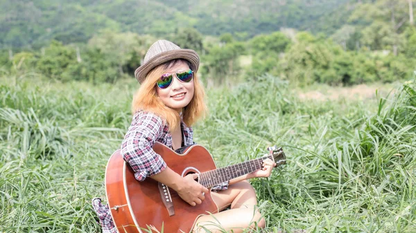 Güneş ışığı altında müzik 