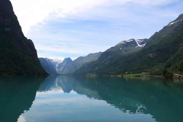 Hermoso Lago Briksdalsbreen Noruega — Foto de Stock