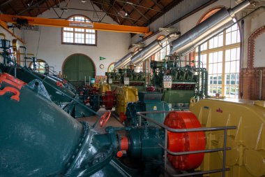 Reitdiep, Hollanda, Groningen eyaleti, 08-31-2020. Groningen 'de su pompalama istasyonu, Groningen ve Drenthe eyaletlerinden Waddensea' ye su boşaltmak için.