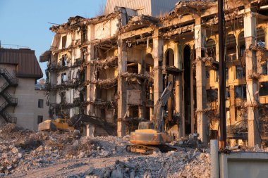 Hidrolik ekskavatör bina sökme