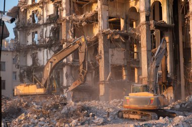 Hidrolik ekskavatör bina sökme