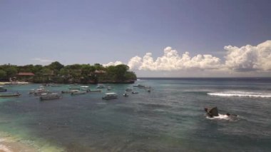 Nusa Lembongan adasında Turist Mantar plaj