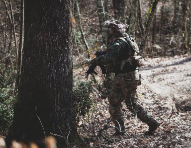 Airsoft askeri oyunu