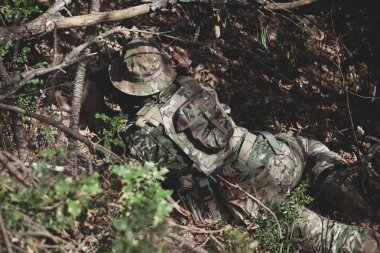 Airsoft askeri oyunu