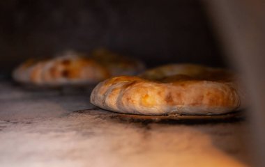 Schiacciata ekmek Toskana, İtalya yapılan bir türüdür.