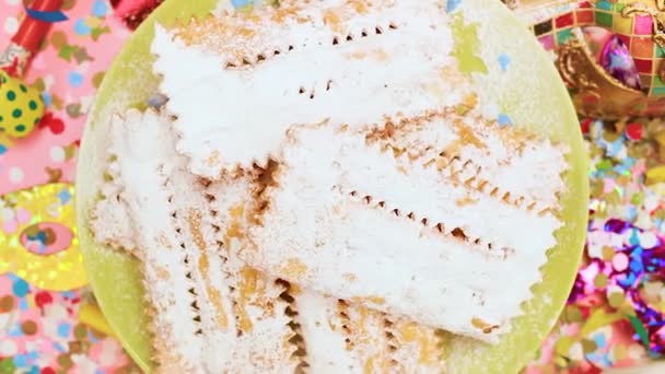 Chiacchiere Cenci 典型的意大利狂欢节甜点 他们被油炸 并覆盖着糖粉 — 图库视频影像