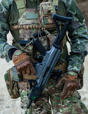 Airsoft askeri oyunu