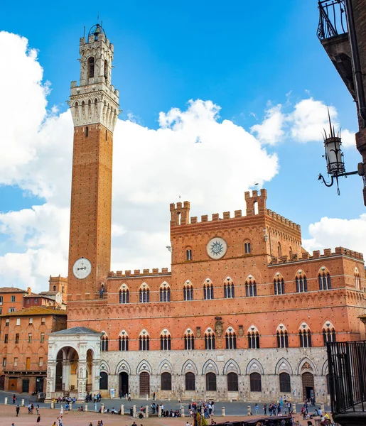 Torre del Mangia w Sienie, Toskania. — Zdjęcie stockowe