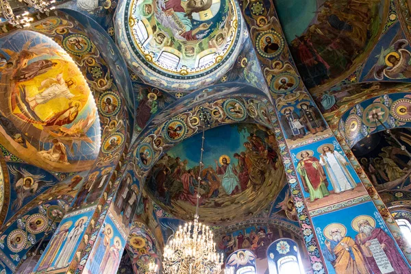 Wnętrze katedry Św Izaaka w Rosji. — Zdjęcie stockowe