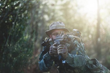 Airsoft askeri oyunu