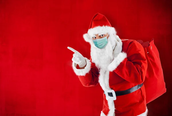 Père Noël Avec Sac Pointant Rouge Blanc — Photo