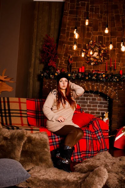 şapkalı serin güzel kızıl saçlı kız