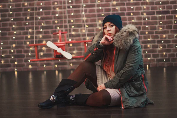 şapkalı serin güzel kızıl saçlı kız 