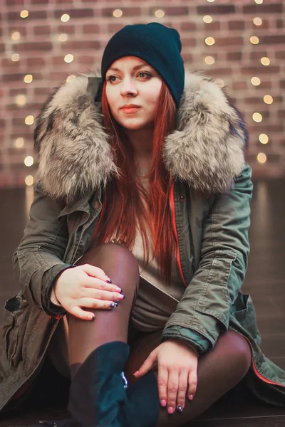 şapkalı serin güzel kızıl saçlı kız 