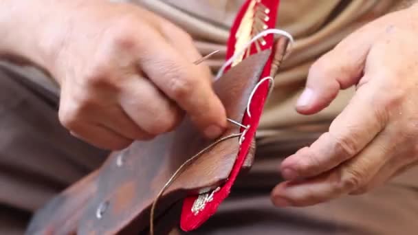 Fabricación Zapatos Artesanales Tradicionales Neumáticos Izmir — Vídeo de stock