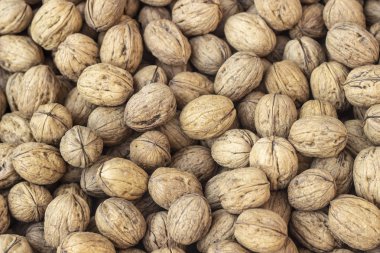 Yakın çekim ateş fıstık kutusunda