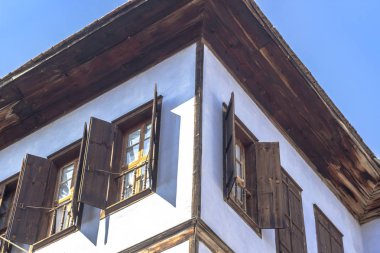 Safranbolu'da eski geleneksel ahşap türk evinin alt çekimi