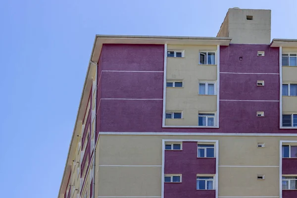 Perspectiva Disparar Hormigón Colorido Edificio Viviendas Masas Estructuradas — Foto de Stock