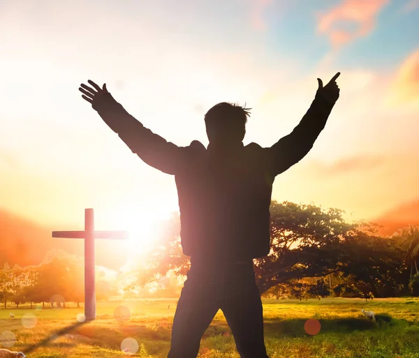 Silueta Oraciones Cristianas Levantando Mano Mientras Rezaba Jesús — Foto de Stock
