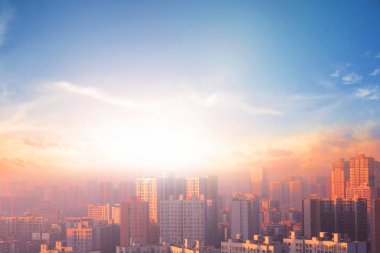 Çevre koruma kavramı: ağır kirli hava ile büyük şehirler